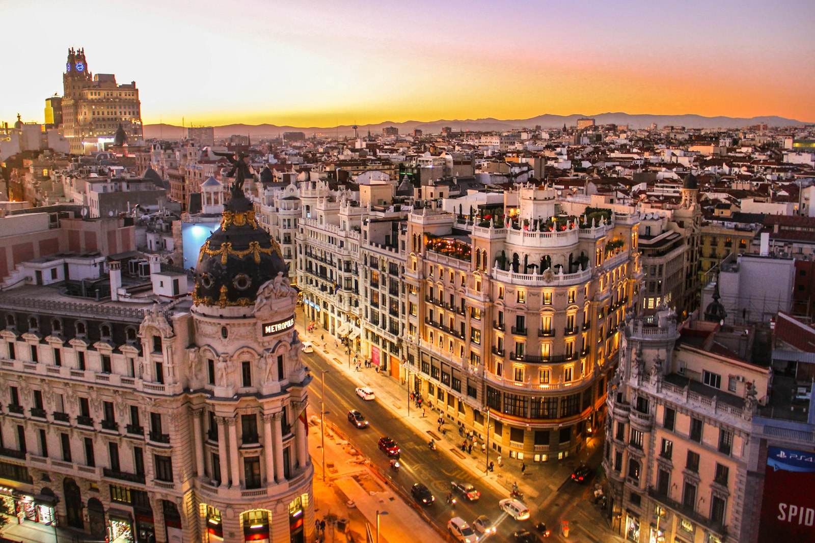 The Metropolis building on Gran Vía, Madrid, at golden hour