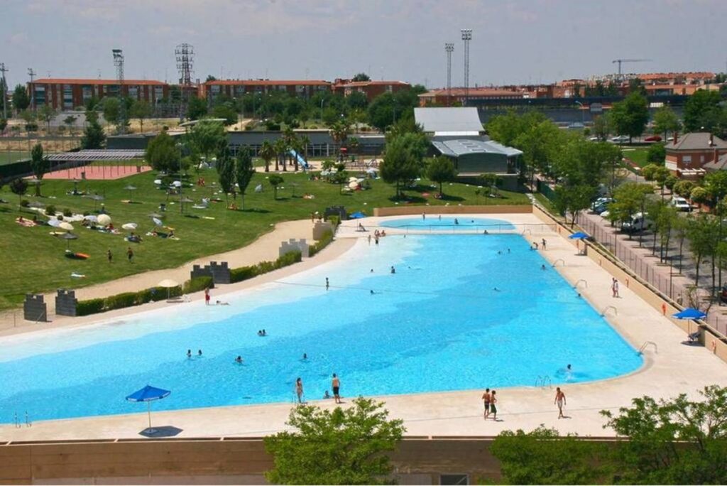 Madrid’s Closest Thing to the Beach Reopens This June