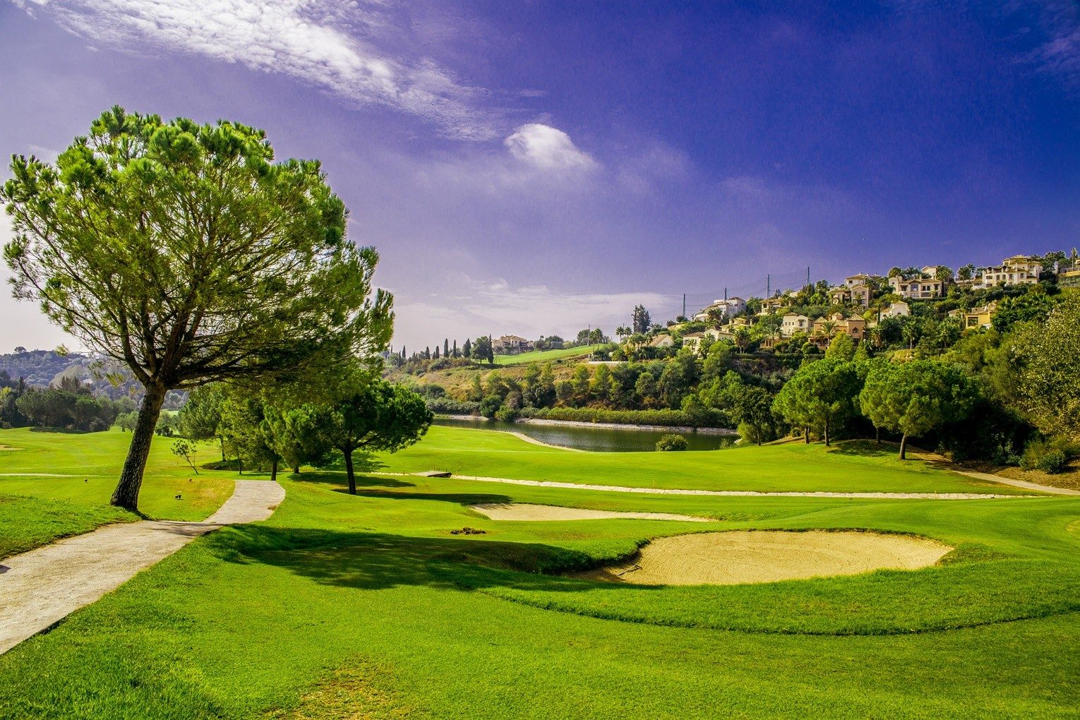 Golf below the hills of La Quinta